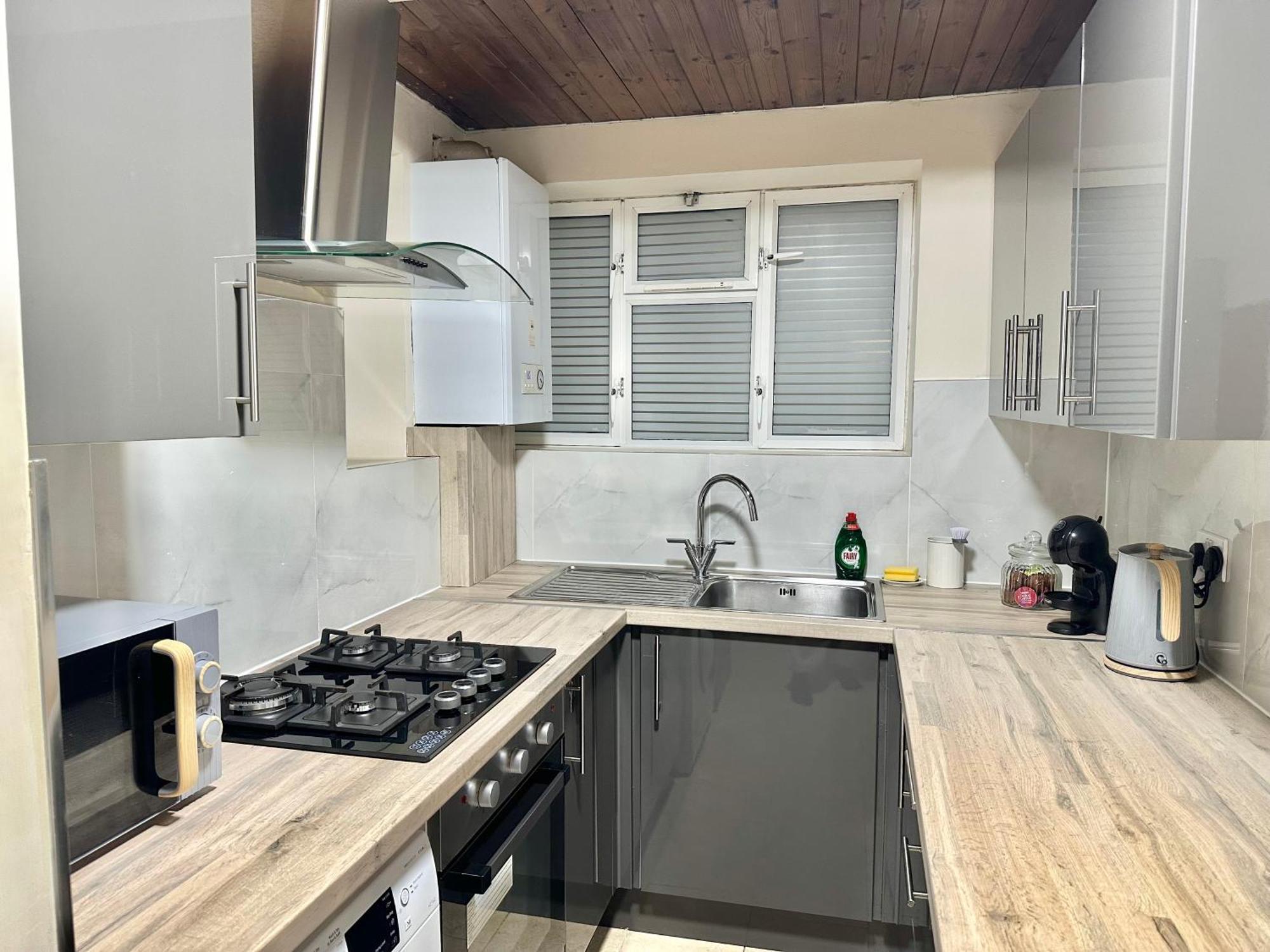 Apartament Comfortable Two Bed Flat Near Richmond Park
